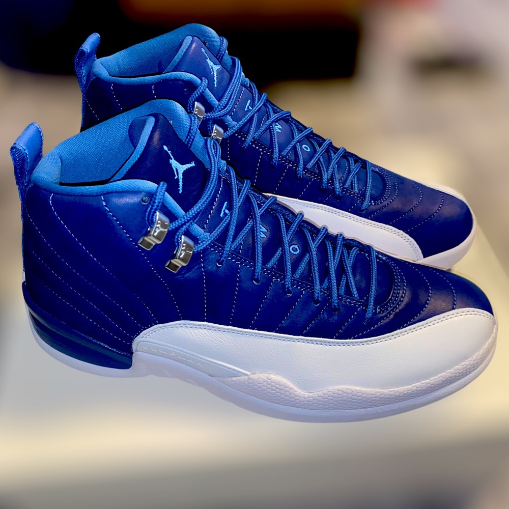 AIR JORDAN 12 retro - Picture 9 of 12